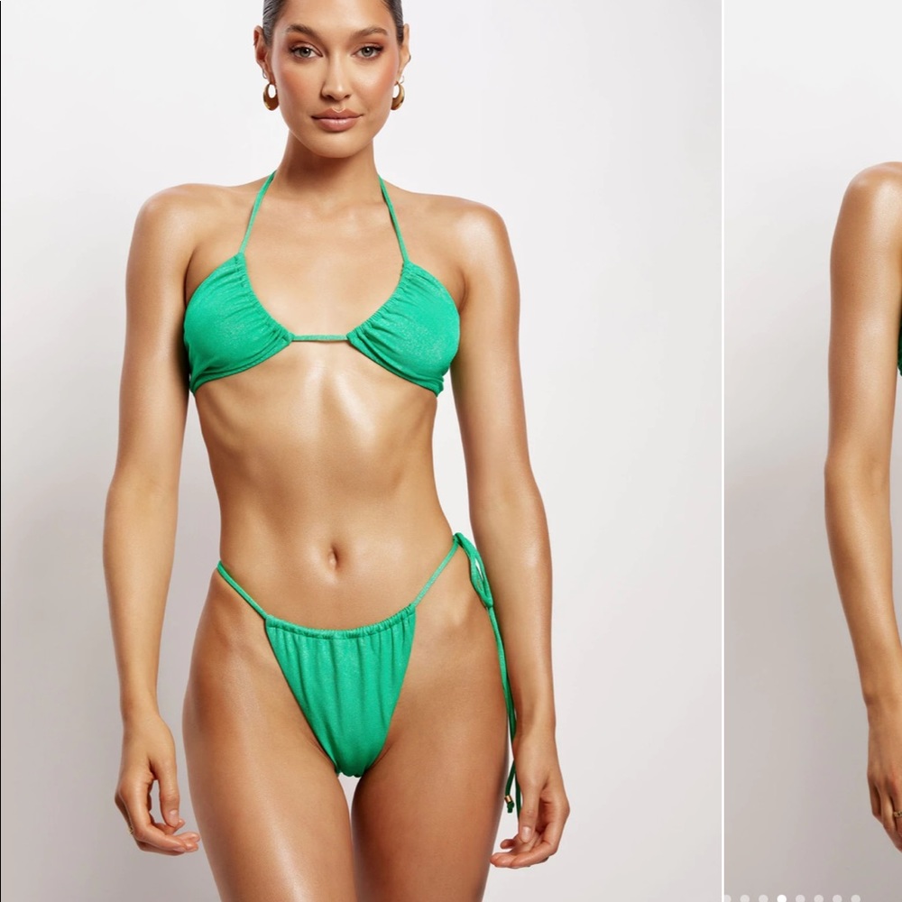 Bathing suit never worn with tags. Great color!
